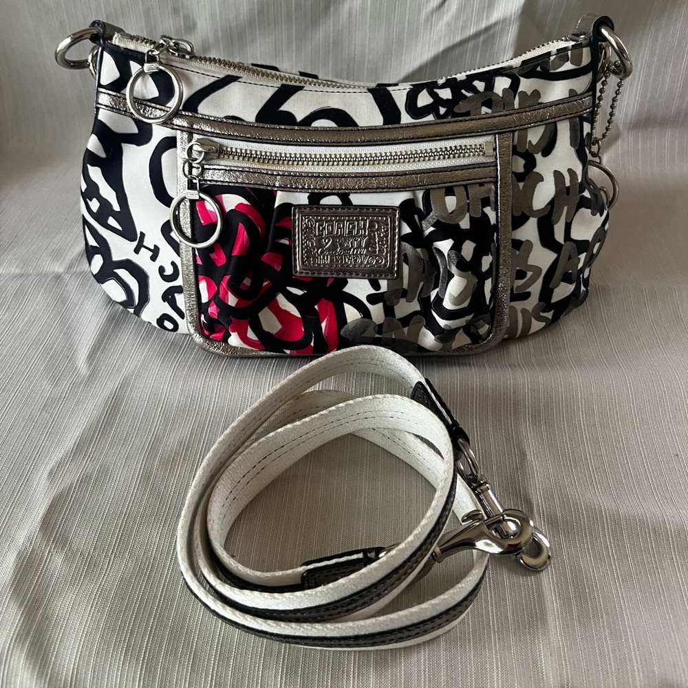 Coach poppy graffiti floral groovy shoulder bag